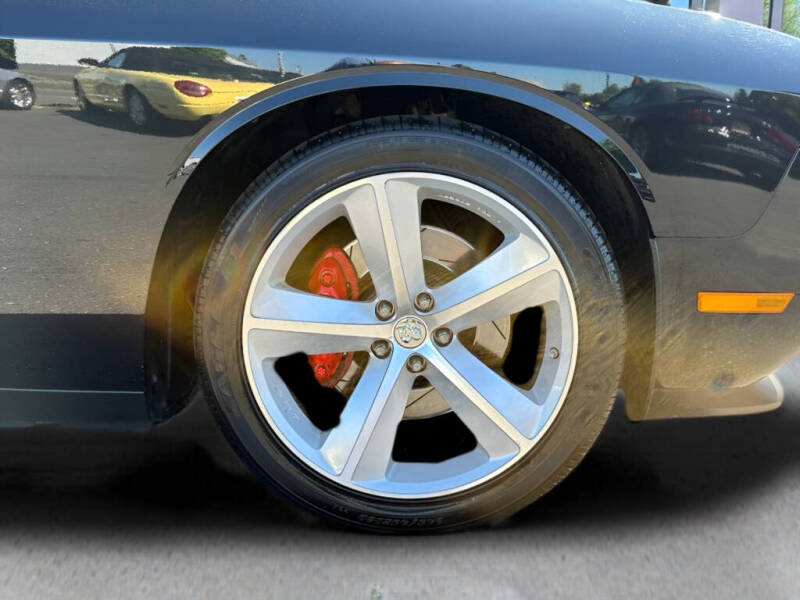 2008 Dodge Challenger SRT8