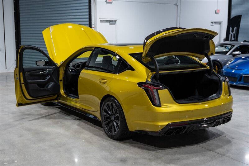 2024 Cadillac CT5-V Blackwing