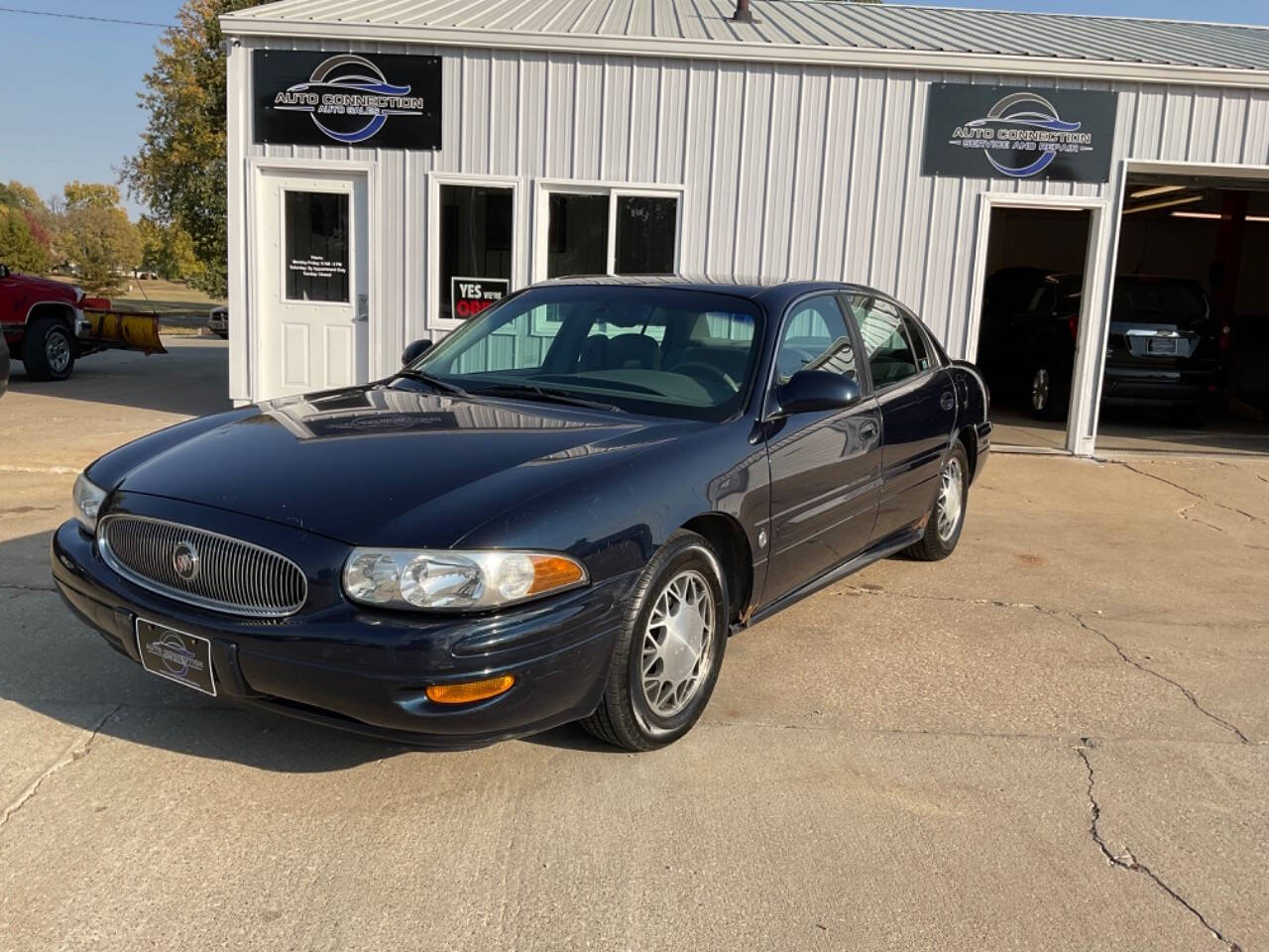 2003 Buick LeSabre for sale at Auto Connection in Waterloo, IA