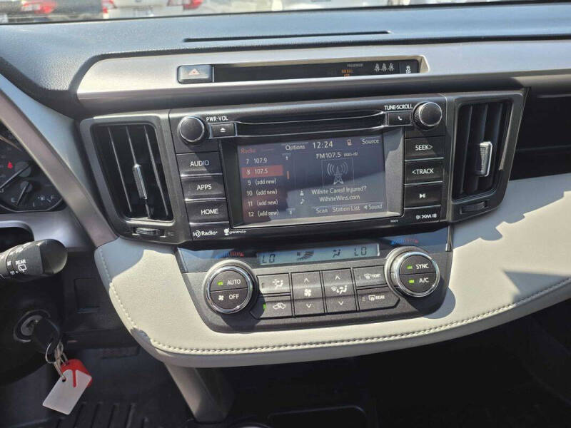 2017 Toyota RAV4 XLE