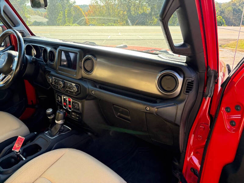 2020 Jeep Gladiator Sport
