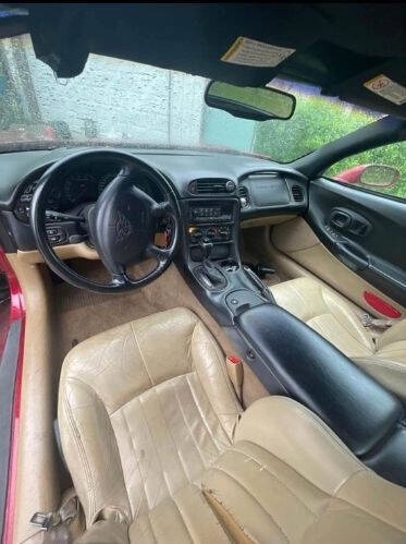 Red 2000 Chevrolet Corvette Base 2dr Coupe 2