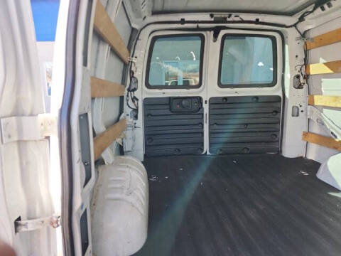 2018 GMC Savana 2500