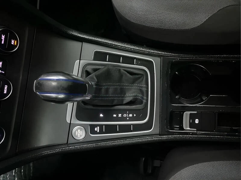 2016 Volkswagen e-Golf SE