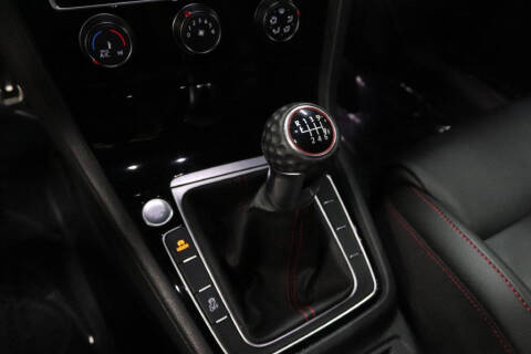 2019 Volkswagen Golf GTI S