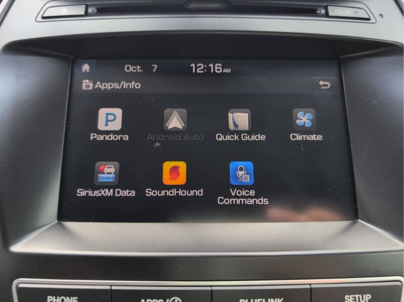 2017 Hyundai Santa Fe SE