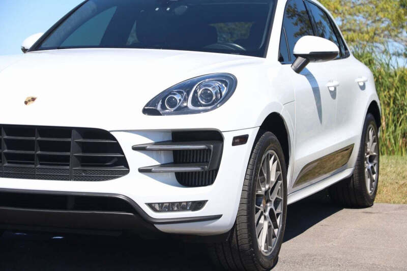2017 Porsche Macan