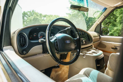 2002 Ford E-Series E-150