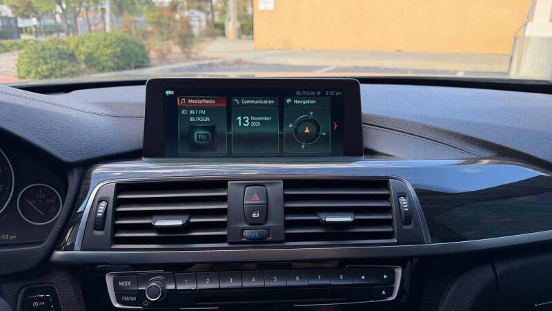 2018 BMW 3 Series 330i