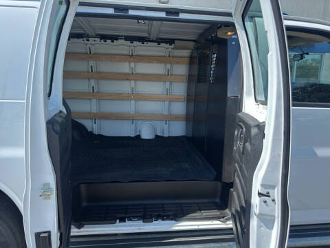 2025 GMC Savana 2500