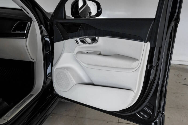 2020 Volvo XC90 T5 Momentum