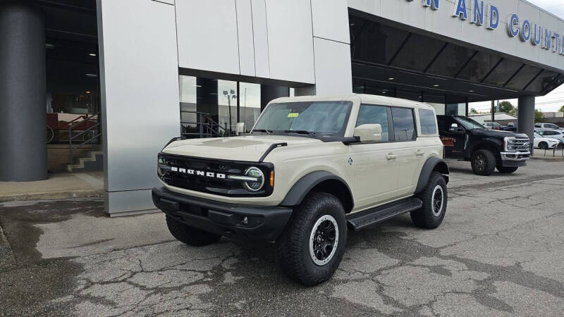 2025 Ford Bronco Outer Banks