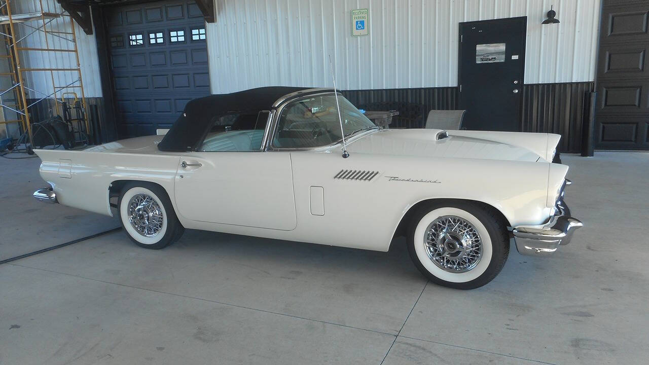 1957 Ford Thunderbird 5