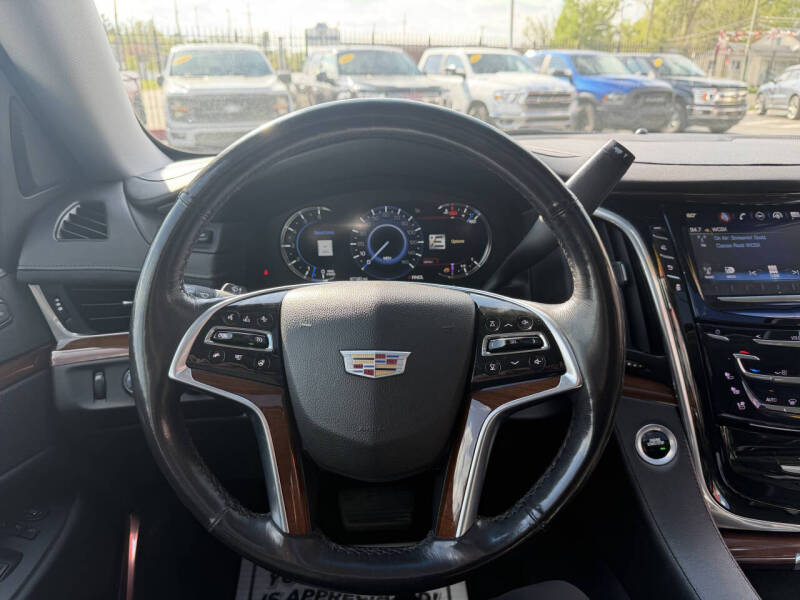 2019 Cadillac Escalade Luxury