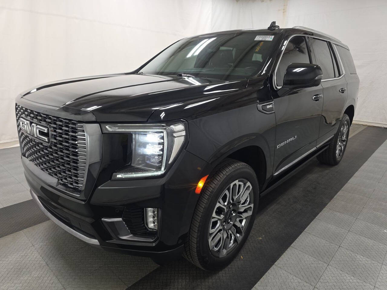 2024 GMC Yukon Denali Ultimate 4x4 4dr SUV's photo