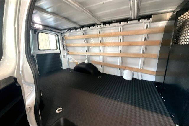 2024 Chevrolet Express 2500