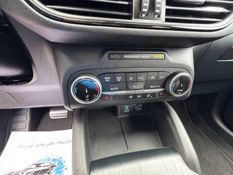 2023 Ford Escape ST-Line Select