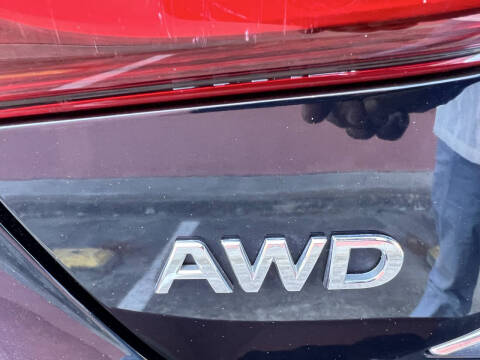 2017 Infiniti Q70 5.6