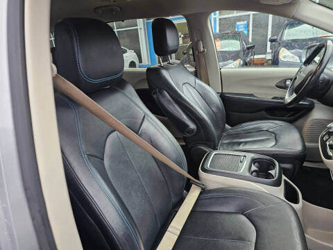 2021 Chrysler Pacifica Touring L