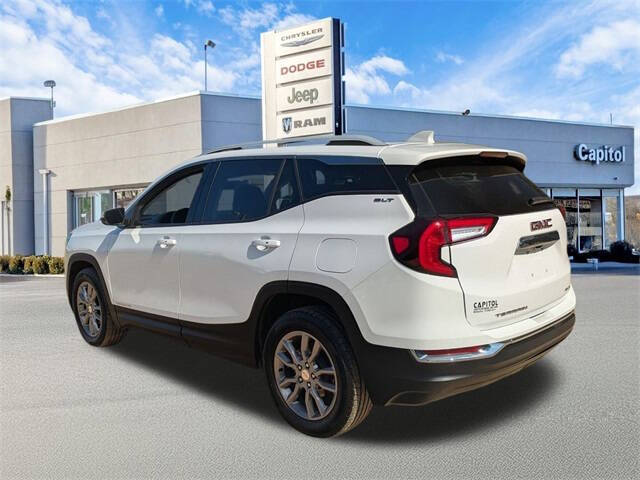 2024 GMC Terrain SLT