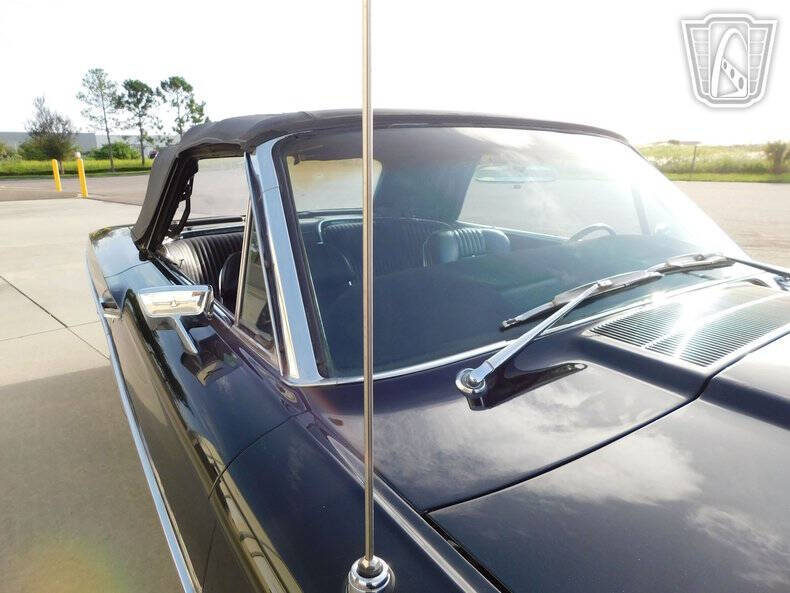 1965 Ford Thunderbird