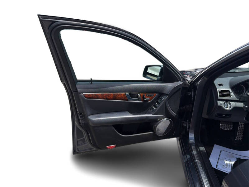 2011 Mercedes-Benz C-Class