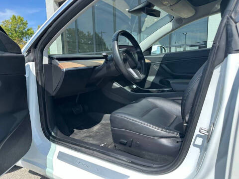 2018 Tesla Model 3 Mid Range