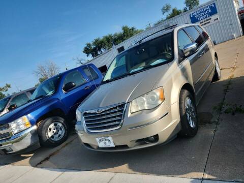 2009 Chrysler Town and Country for sale at River City Motors Plus in Fort Madison IA