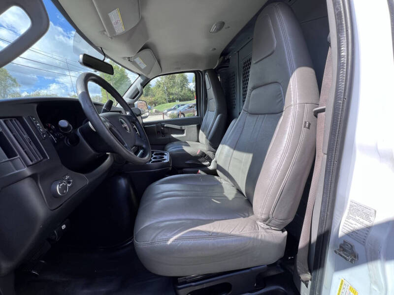 2018 GMC Savana 2500