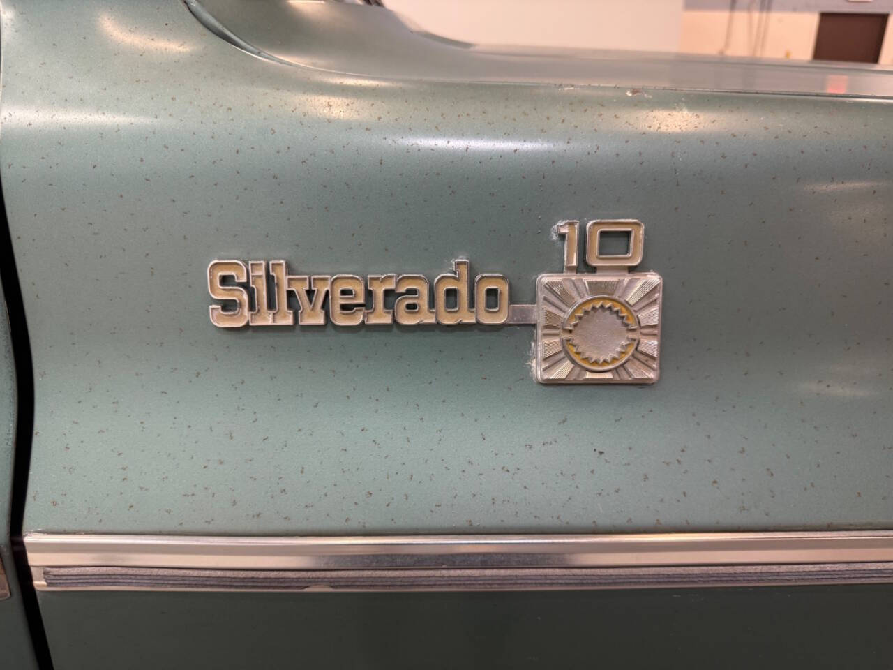 1977 Chevrolet Suburban 29