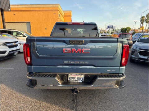 2024 GMC Sierra 1500 SLT