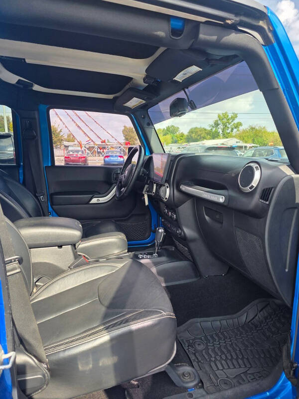 2016 Jeep Wrangler Unlimited Sahara