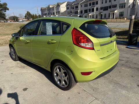2011 Ford Fiesta SES
