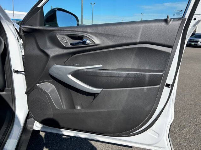 2026 Chevrolet Trax RS