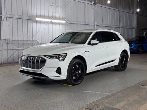2019 Audi e-tron quattro Premium Plus