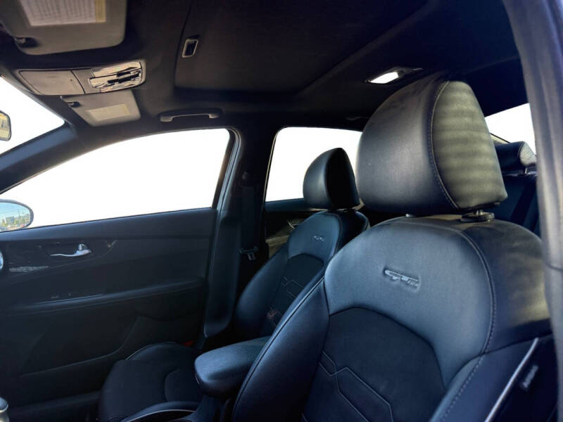 2020 Kia Forte GT Line