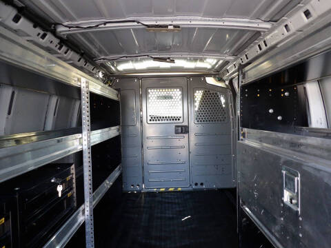 2023 GMC Savana 2500