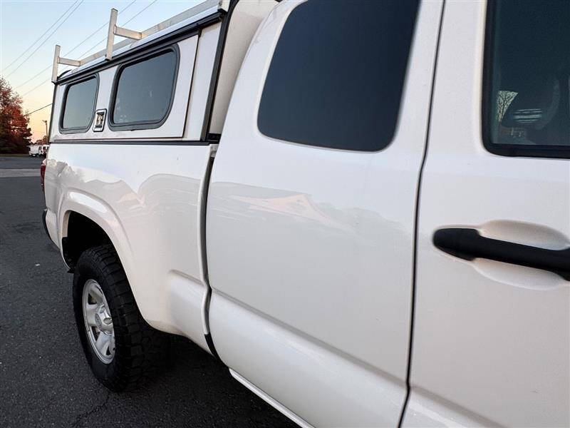 2022 Toyota Tacoma SR