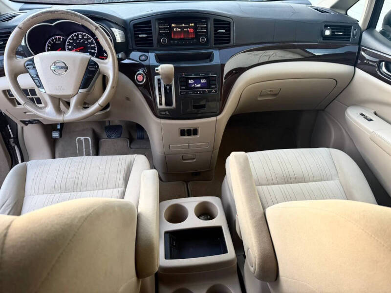 2012 Nissan Quest