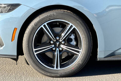 2025 Ford Mustang EcoBoost