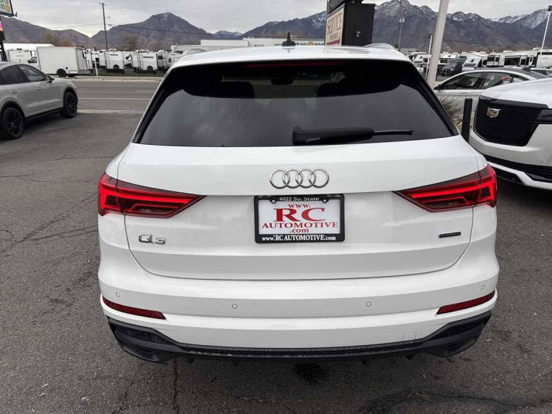 2022 Audi Q3 quattro S line Premium 45 TFSI