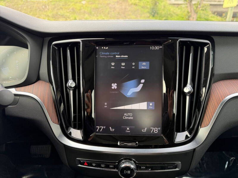 2020 Volvo S60 T5 Momentum