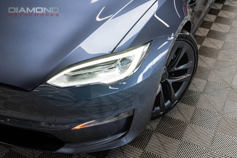 2022 Tesla Model S Plaid