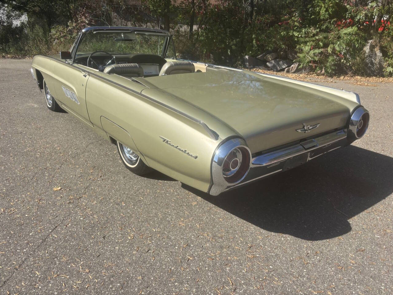 1963 Ford Thunderbird 3