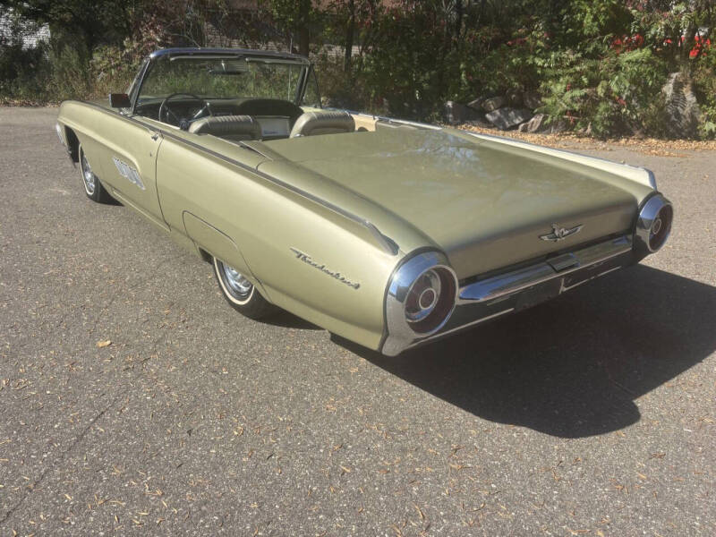 1963 Ford Thunderbird