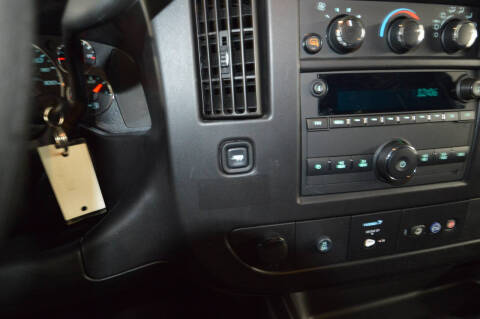 2024 Chevrolet Express 2500