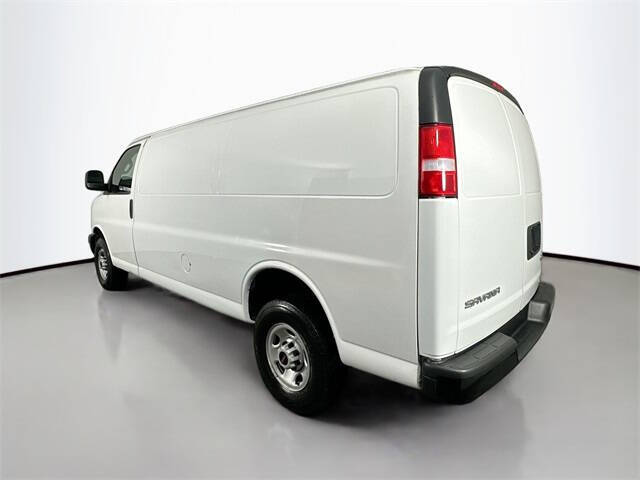 2023 GMC Savana 2500