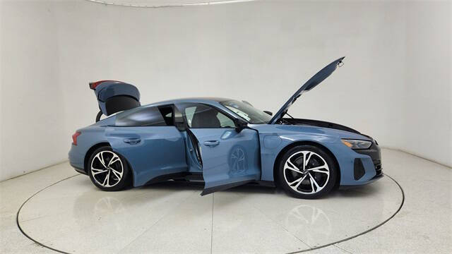 2022 Audi e-tron GT quattro Premium Plus