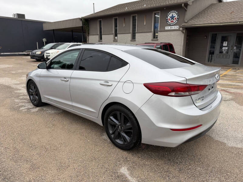 2018 Hyundai Elantra SE