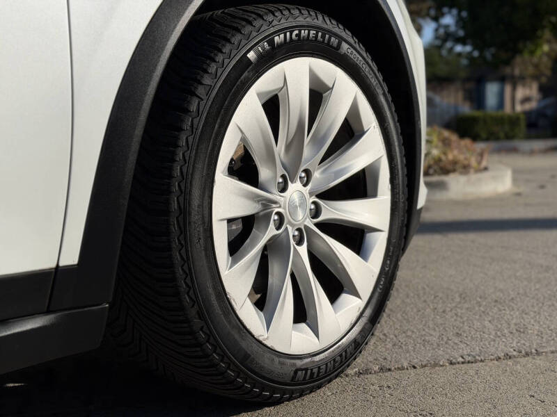 2016 Tesla Model X 90D